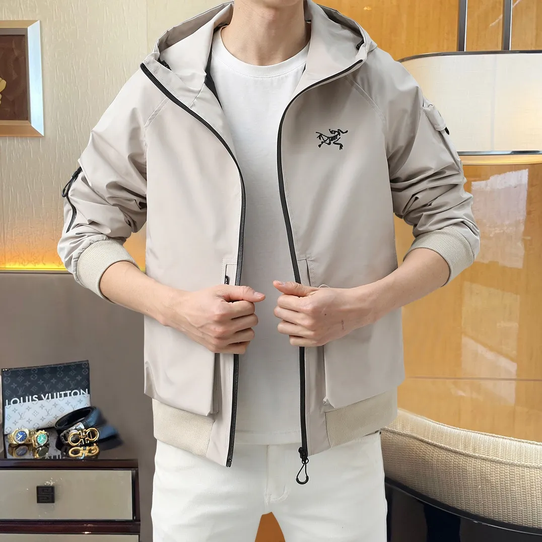 Same Style， ， ！2026 New Arrival ， Original Premium ！ Breathable ， ， ， Quality。 ！ ， ！Sizes：M～3XL
